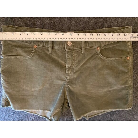 GAP 3.5"‎ Corduroy Shorts Women 14 Moss Soft Stretch Casual Outdoor Raw Edge Hem - Picture 6 of 12